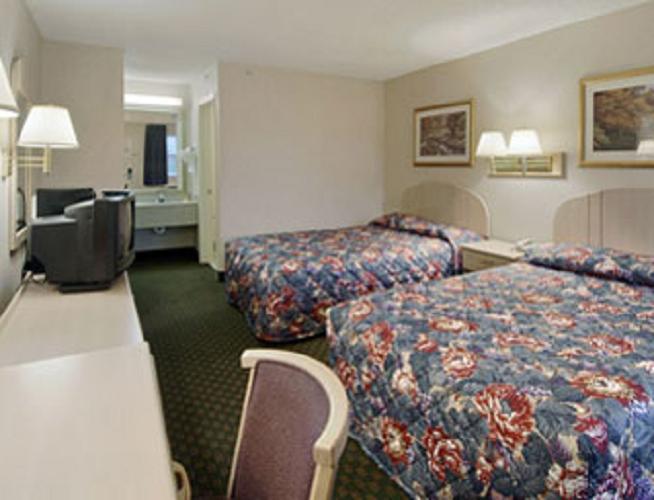 Days Inn Dallas Dfw Room photo